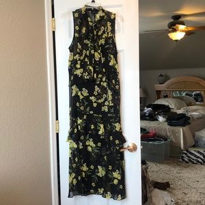 Tiered, chiffon material maxi dress size M